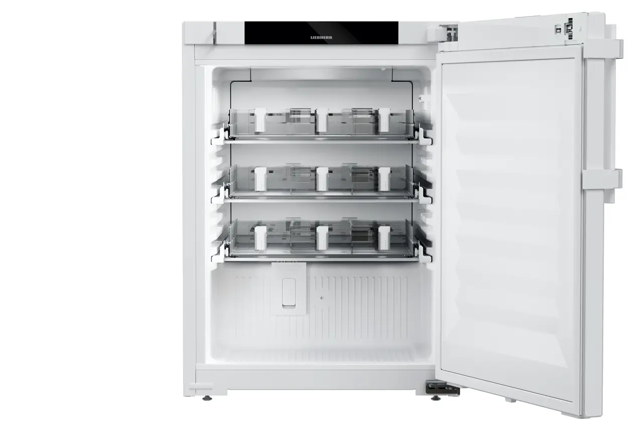 BPV GmbH - KS-201.064 - Liebherr Perfection Medikamentenkuehlschrank HMTvh 1501 H63 mit Schueben - gerade geöffnet